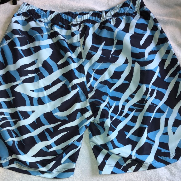 Li-Ning men’s swim shorts - Picture 2 of 6